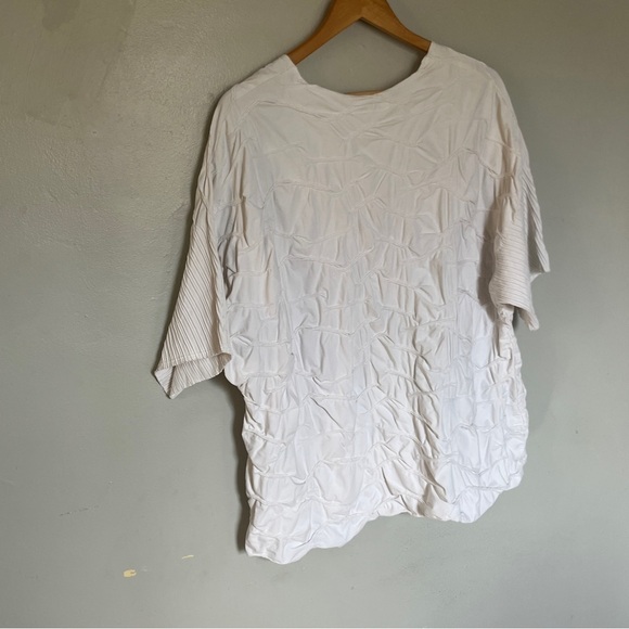27 Aug A.M. Textured White Oversized Tunic Top – Size X-Large. ONE OF A KIND - Picture 9 of 13